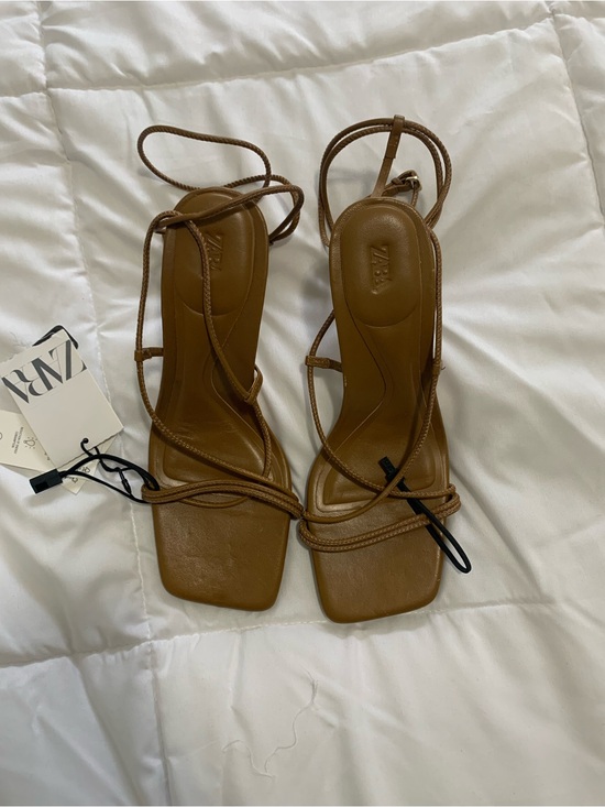 Zara Shoes - New Zara Heels Size 6 1/2